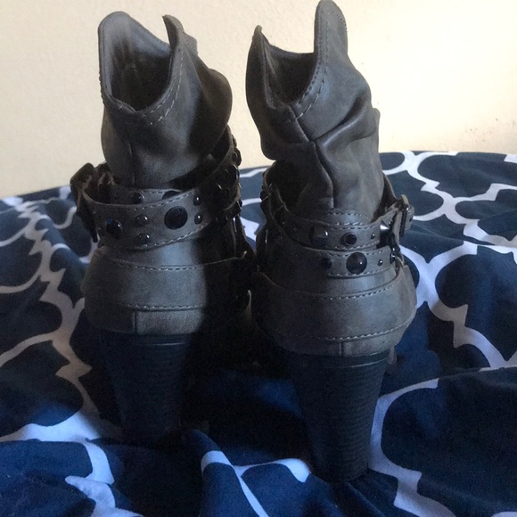 Ankle Boots - Picture 3 of 5